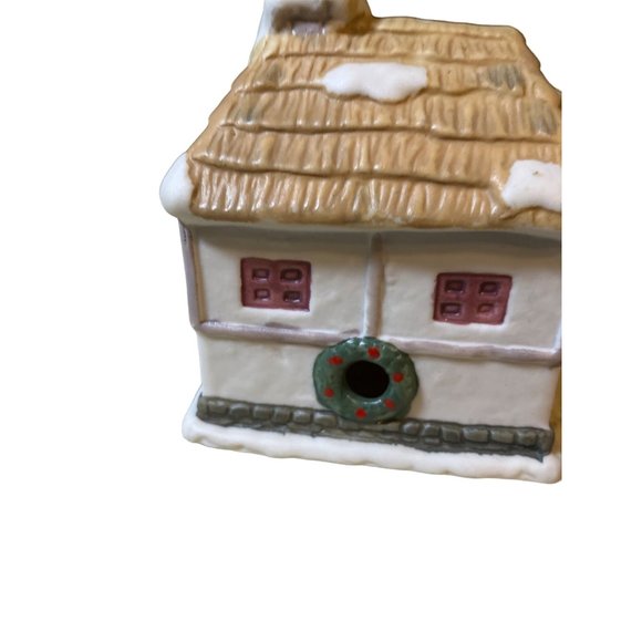 Village Houses 5 small Ornament or Christmas Village - Picture 9 of 12